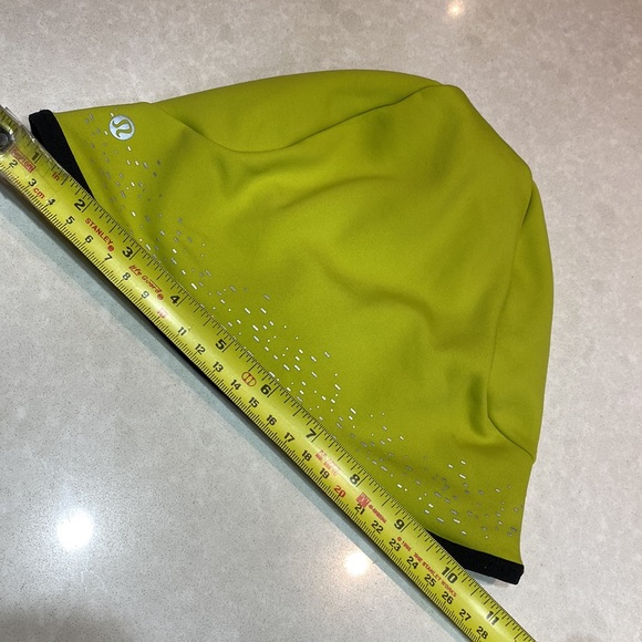 Lululemon Cold Terrain Run Beanie Yellow (One Size)⭐️⭐️⭐️⭐️ - Picture 9 of 16
